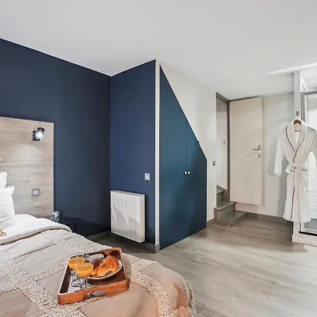 Appartamento Bnbnook - In Paris' Heart - Eiffel Tower Parigi